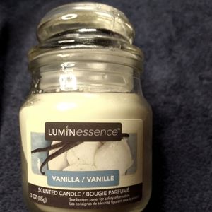 Wonderful smelling vanilla scented candle